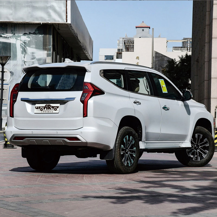 pajero back roof spoiler pajero back roof spoiler