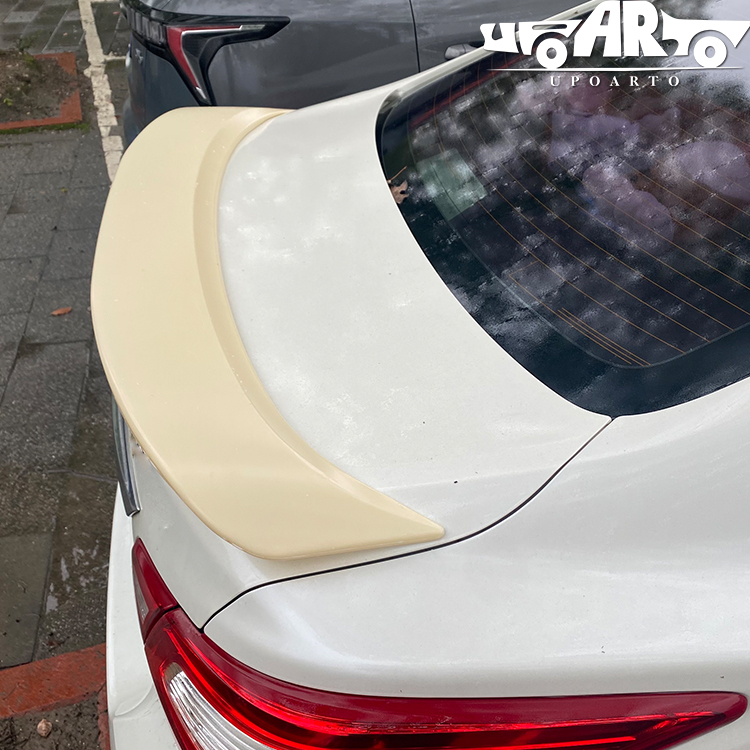 Nissan Altima With Light Rear Spoiler 2016-2018