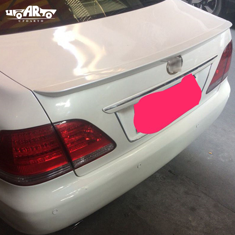 04-09 Crown Trunk Lid Spoiler 04-09 Crown Trunk Lid Spoiler