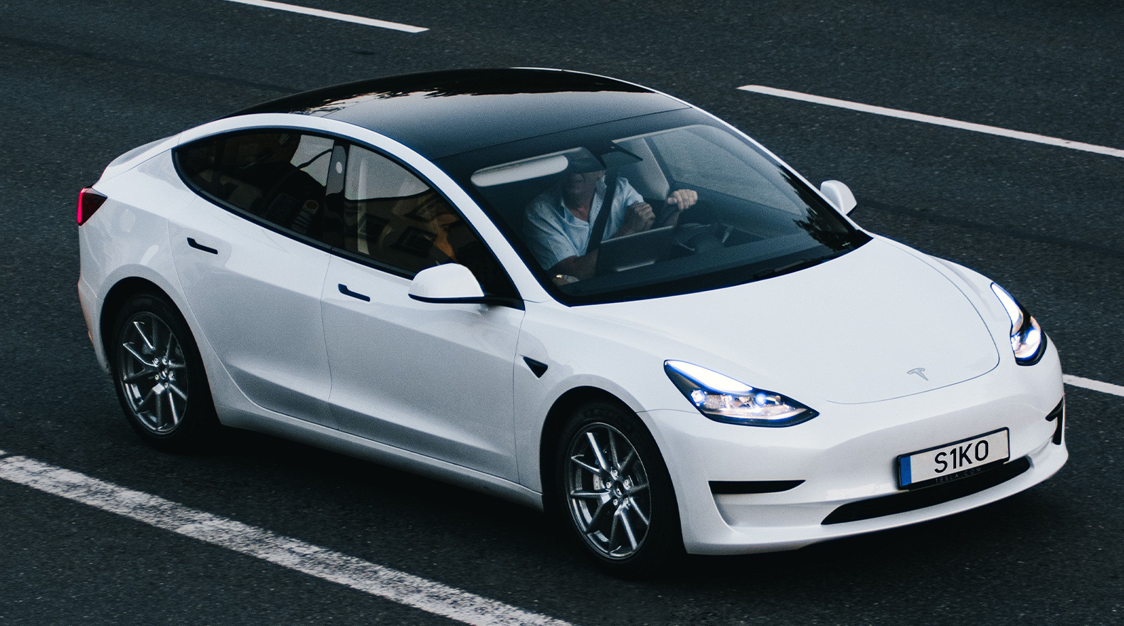  Tesla 