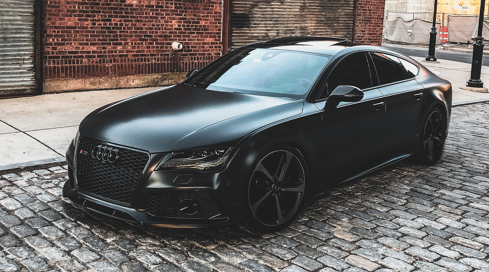AUDI