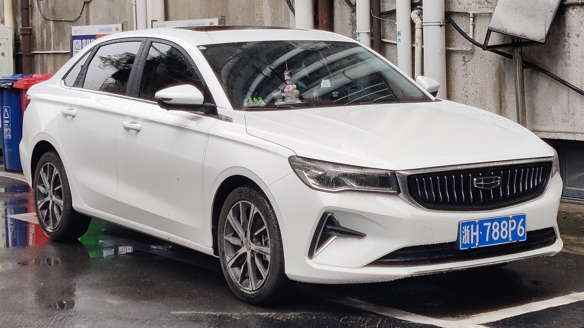 Geely Emgrand Geely Emgrand