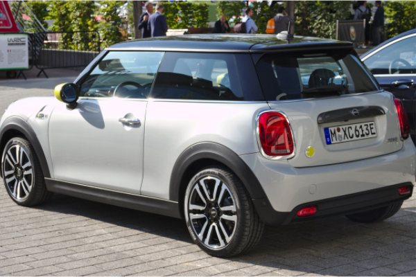 MINI EV.jpg